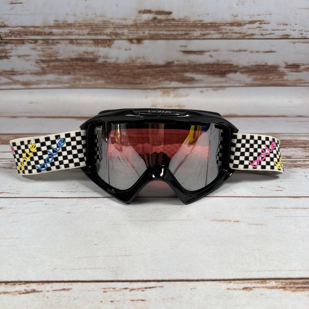 Bolle Ski Snowboard Goggles Black Frame Checkerboard Strap Mirrored Tinted Lens